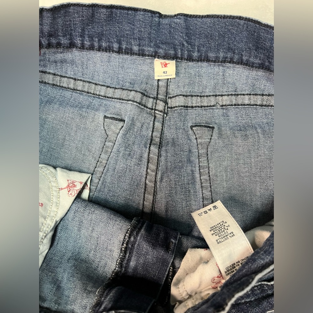 True Religion Ricky Relaxed Straight Jeans - Picture 11 of 16